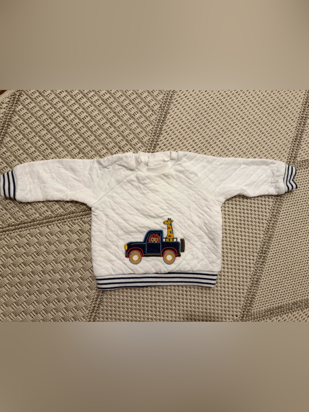 Little me - baby infant-White Quilted Pullover Sweatshirt - 9m